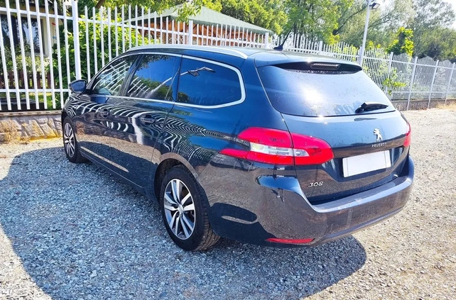 Peugeot 308 cena 52800 przebieg: 128000, rok produkcji 2020 z Chrzanów małe 121